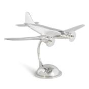 DC-3 airplane model