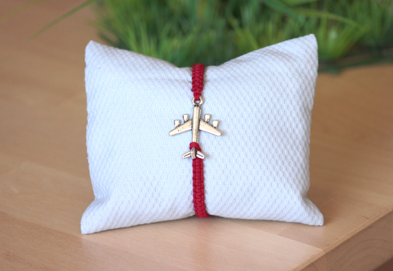 Pulsera avión G06 granate / Airplane garnet bracelet