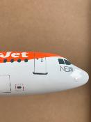OUTLET easyJet Model Defect01 