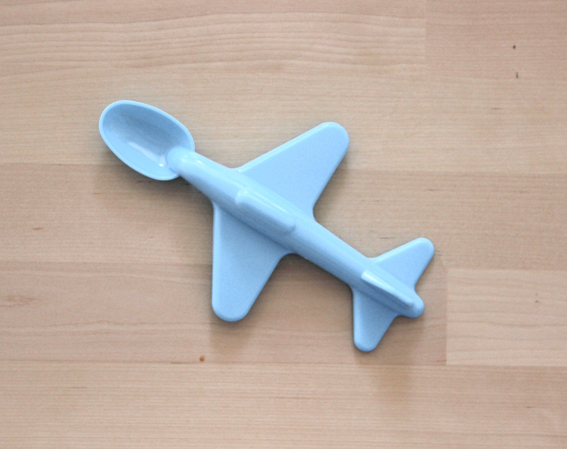 Cuchara avión azul claro/ Light blue airplane spoon