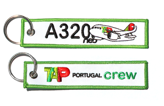 Llavero A320 neo TAP key tag